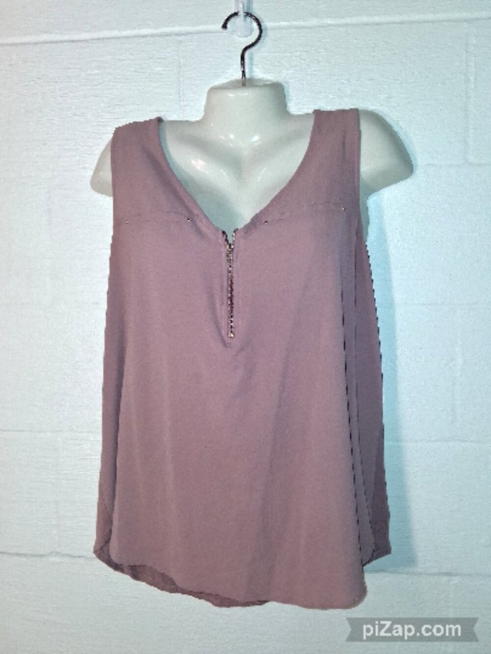 Tempted Women's Plus Size 1X Dusty Rose Sleeveless Blouse Henley Zip Spring Top